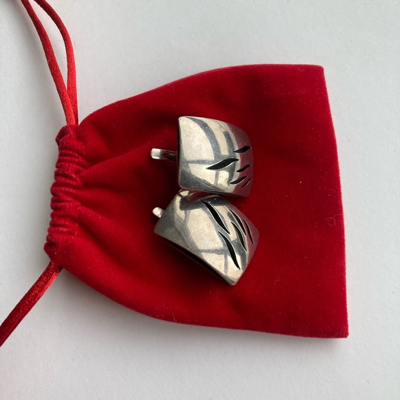 Chunky Silver Modernist Statement Earrings, Pierced, Maker Marked - Picture 3 of 9